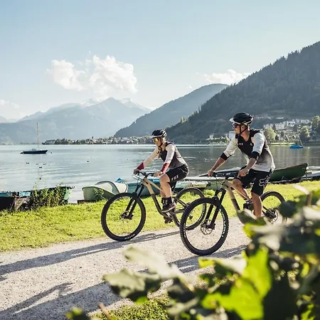 アパート Alpenparks Zell Am *