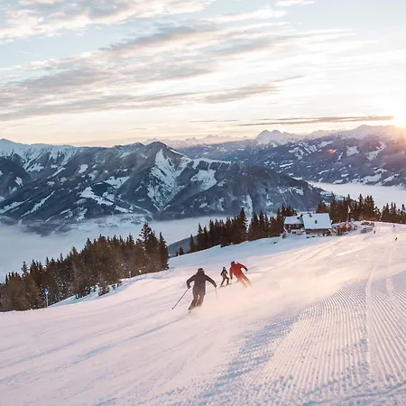Alpenparks Zell Am Apartment *