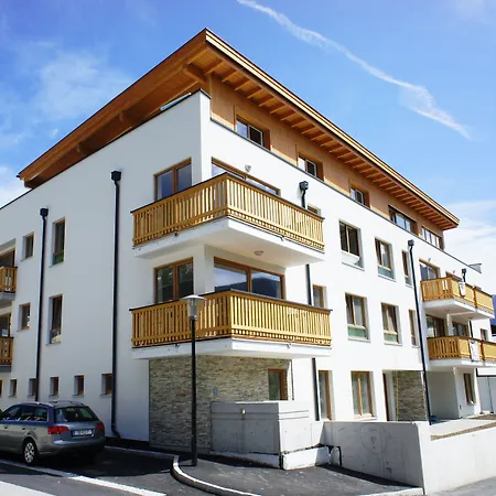 Alpenparks Zell Am Apartament *