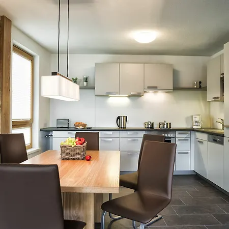 Alpenparks Zell Am Apartment *