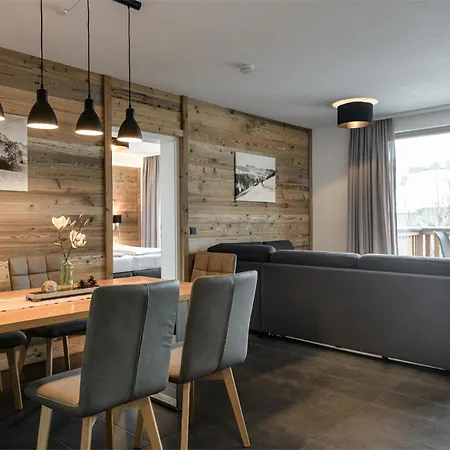 Alpenparks Zell Am Apartment *