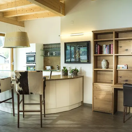 Alpenparks Zell Am Apartment *