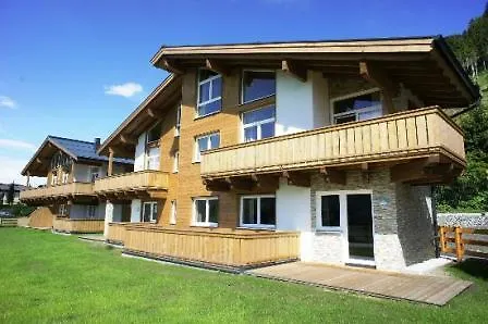 アパート Alpenparks Zell Am ツェル アム ゼー